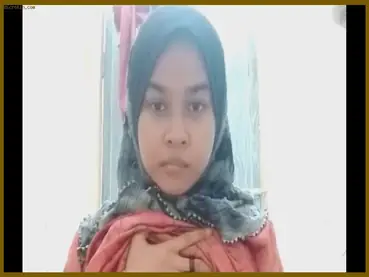Edisi Amelia Hijab Colmek Di Kamar Mandi