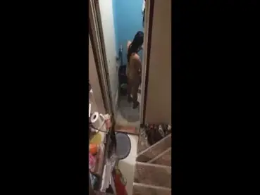 Gadis Cantik Pasrah Goyang Kamar Mandi Kasur