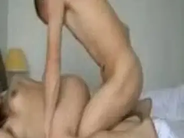 Gadis Cantik Pasrah Goyang Kasur Ayang Puas