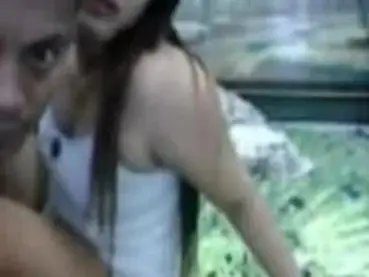 Gadis Elen Semok Cantik Pasrah Goyang Kasur
