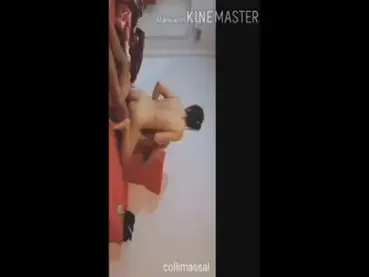 Kemesraan Suami Istri Cantik Di Kamar Tidur