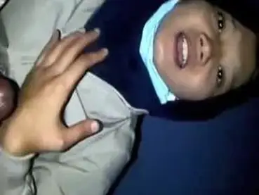 Ukhti Hijab Biru Cantik Pasrah Goyang Kasur