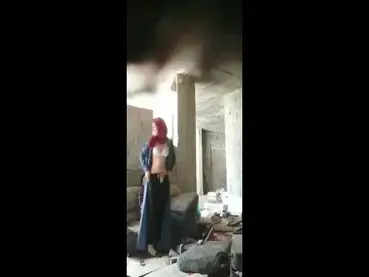 Ukhti Hijab Red Cantik Pasrah Kasur Gedung Sepi